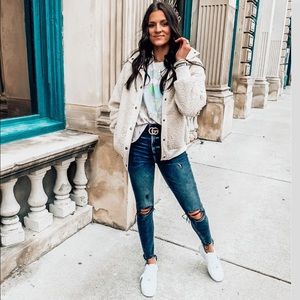 AMERICAN EAGLE HIGH RISE SKINNY JEANS